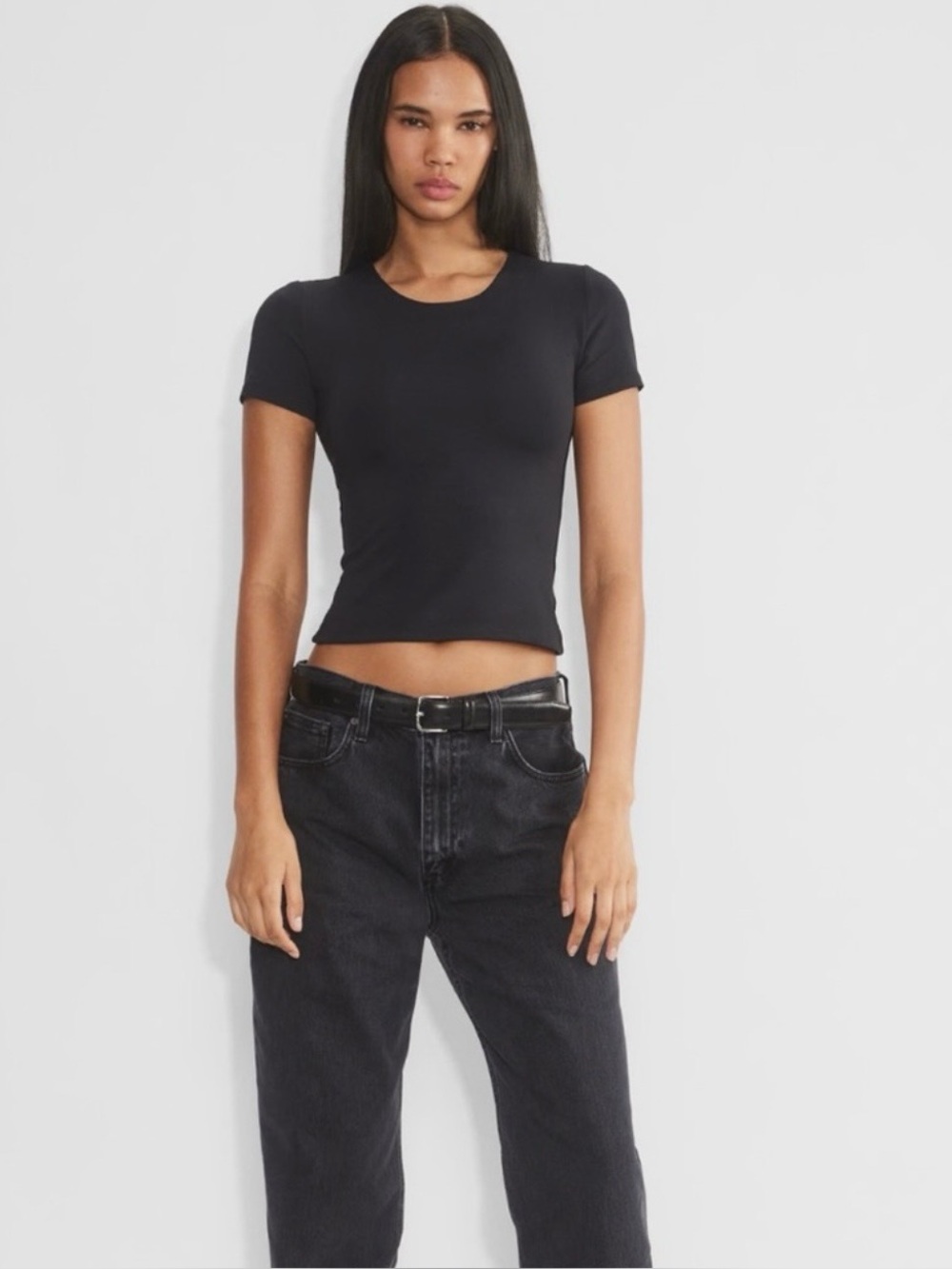 Babaton Contour Crew T-Shirt